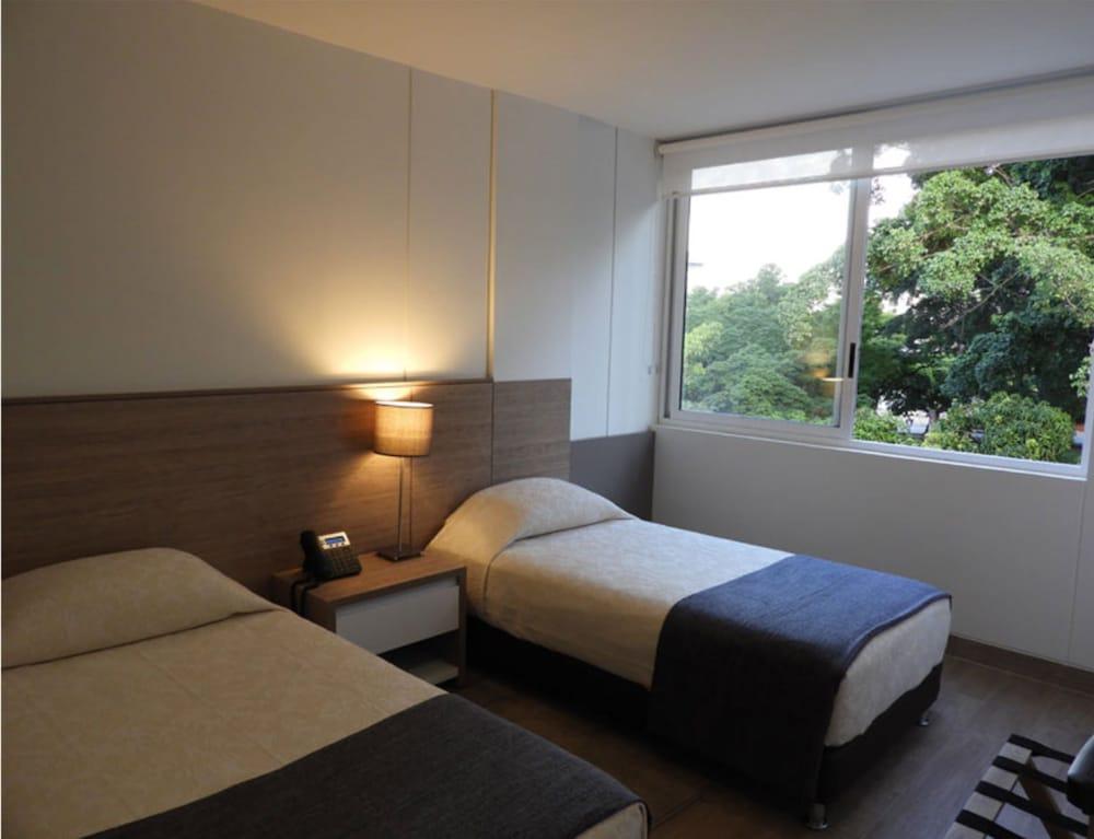 Park V Hotel & Suites Cali Ngoại thất bức ảnh